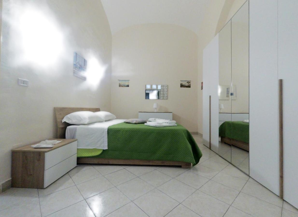 Casa Vacanza Alessandra Napoli Esterno foto